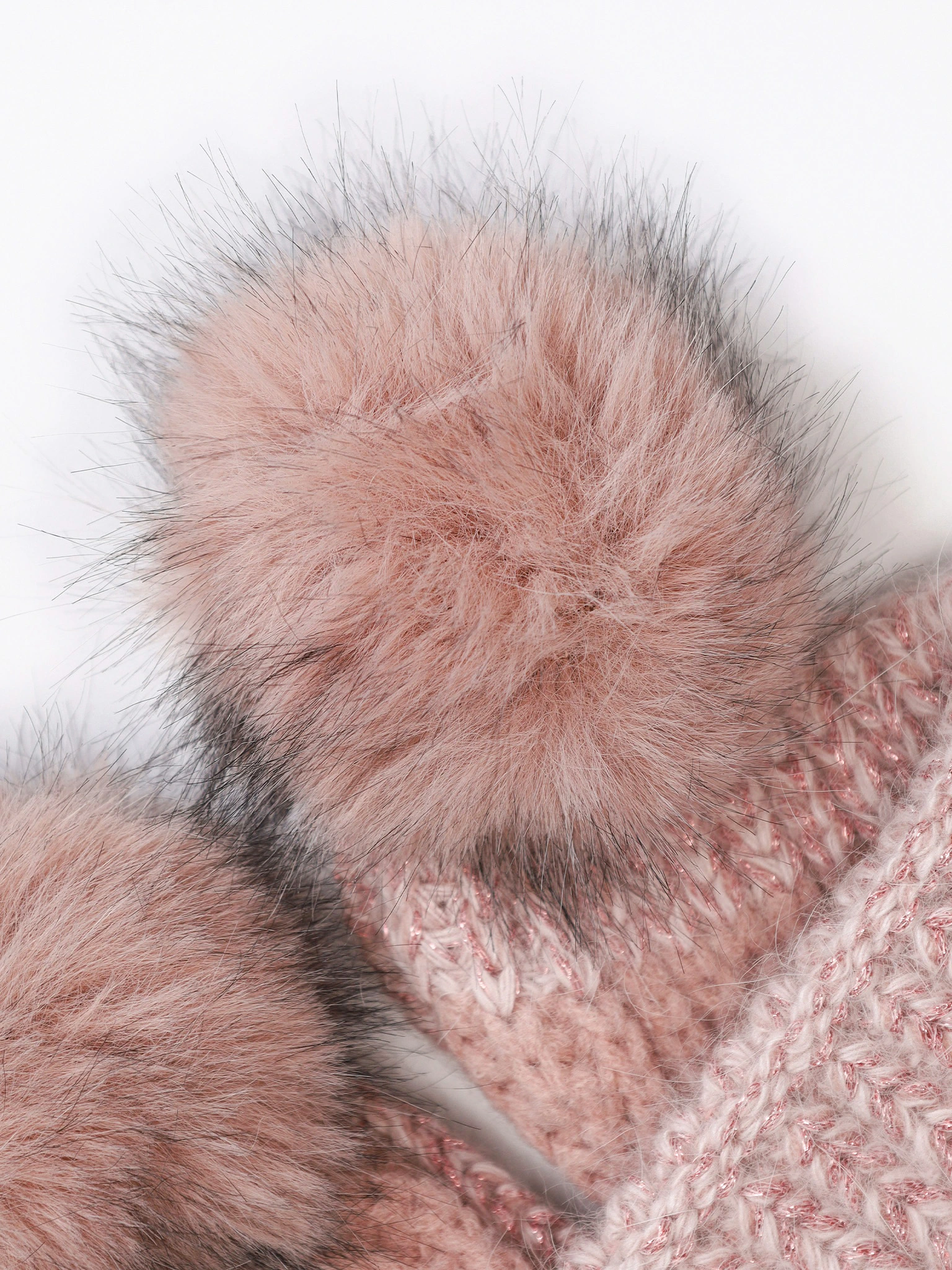 Шапка-капор из ангоры с нейлоном с меховыми помпонами с люрексом в ассортименте